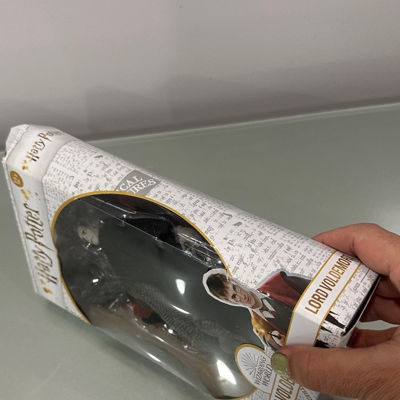 Warner Bros. Harry Potter Voldemort Figure with Snake - Picture 4 of 10